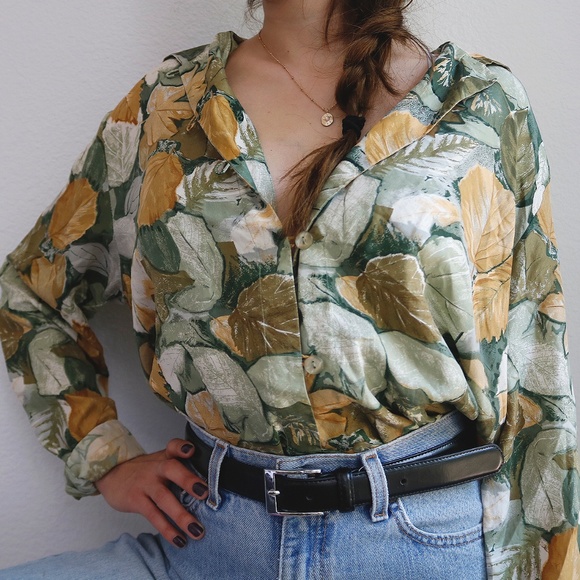 Vintage Tops - vintage silk button down blouse